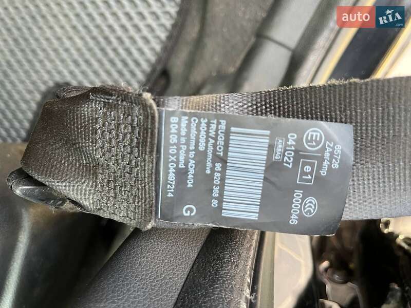 Позашляховик / Кросовер Peugeot 3008 2012 в Рівному