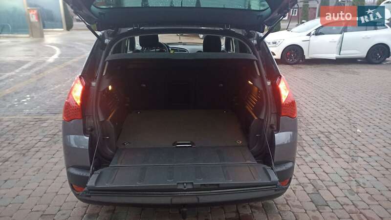 Внедорожник / Кроссовер Peugeot 3008 2012 в Сарнах