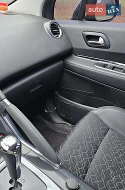 Внедорожник / Кроссовер Peugeot 3008 2014 в 