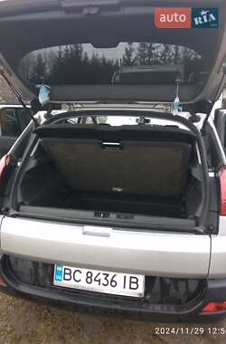 Внедорожник / Кроссовер Peugeot 3008 2011 в 