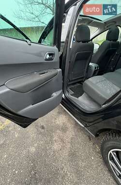 Внедорожник / Кроссовер Peugeot 3008 2010 в 