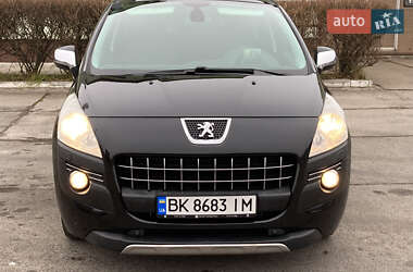 Позашляховик / Кросовер Peugeot 3008 2010 в Рівному