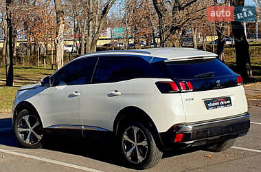 Позашляховик / Кросовер Peugeot 3008 2017 в Миколаєві