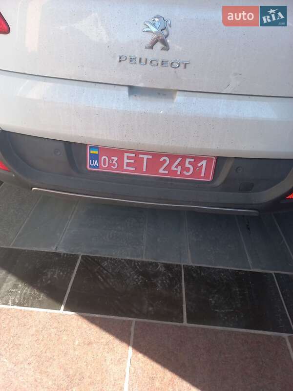 Внедорожник / Кроссовер Peugeot 3008 2011 в Костополе