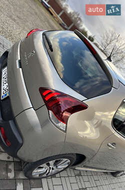 Внедорожник / Кроссовер Peugeot 3008 2013 в Самборе