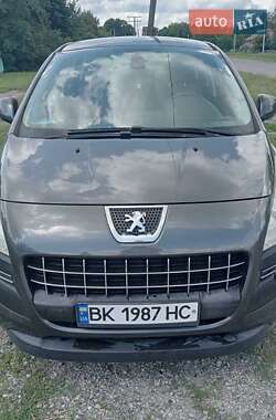 Позашляховик / Кросовер Peugeot 3008 2010 в Рівному