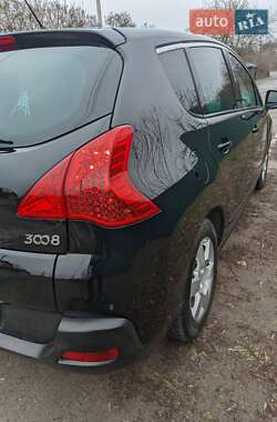 Позашляховик / Кросовер Peugeot 3008 2010 в Вінниці