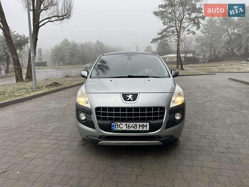 Позашляховик / Кросовер Peugeot 3008 2009 в Новояворівську