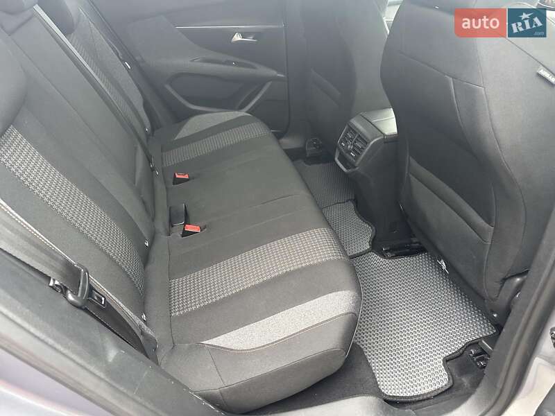 Позашляховик / Кросовер Peugeot 3008 2018 в Радивиліві