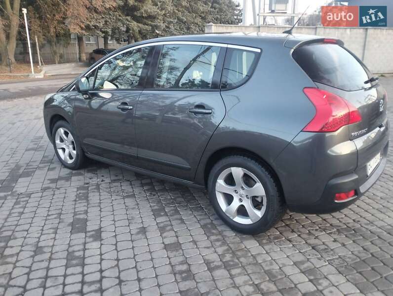 Позашляховик / Кросовер Peugeot 3008 2009 в Львові