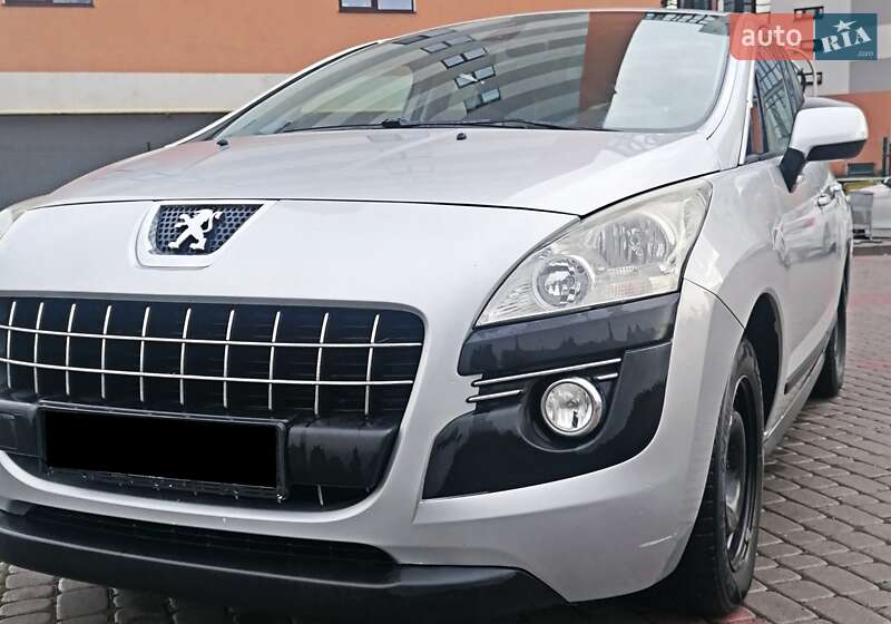 Внедорожник / Кроссовер Peugeot 3008 2011 в Ивано-Франковске