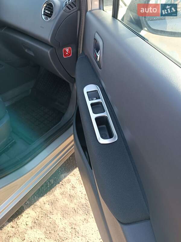 Внедорожник / Кроссовер Peugeot 3008 2011 в Калуше