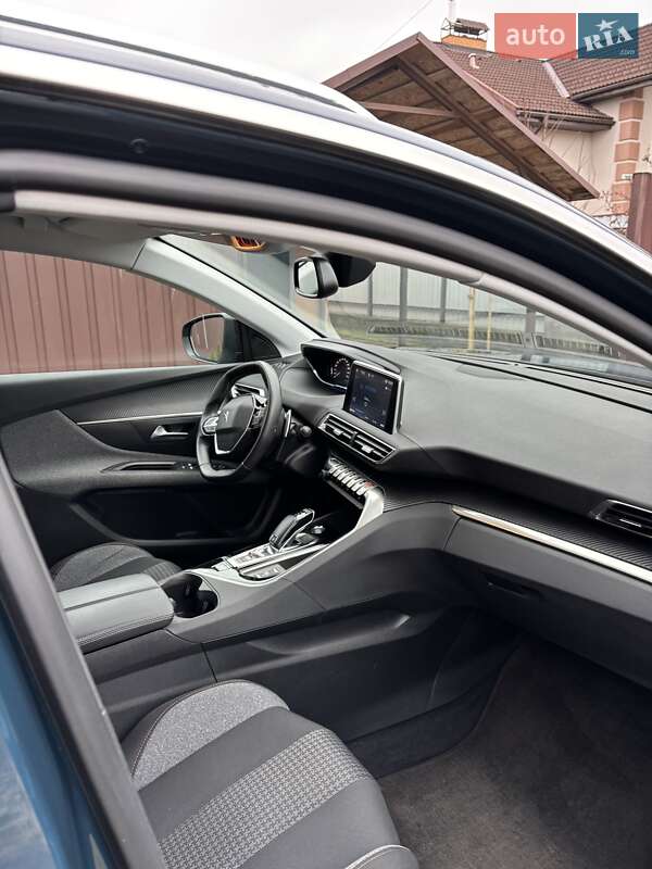 Внедорожник / Кроссовер Peugeot 3008 2022 в Киеве