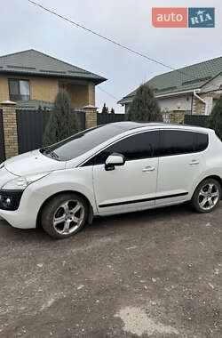Внедорожник / Кроссовер Peugeot 3008 2011 в 