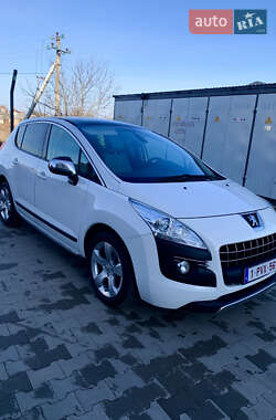 Внедорожник / Кроссовер Peugeot 3008 2013 в Луцке