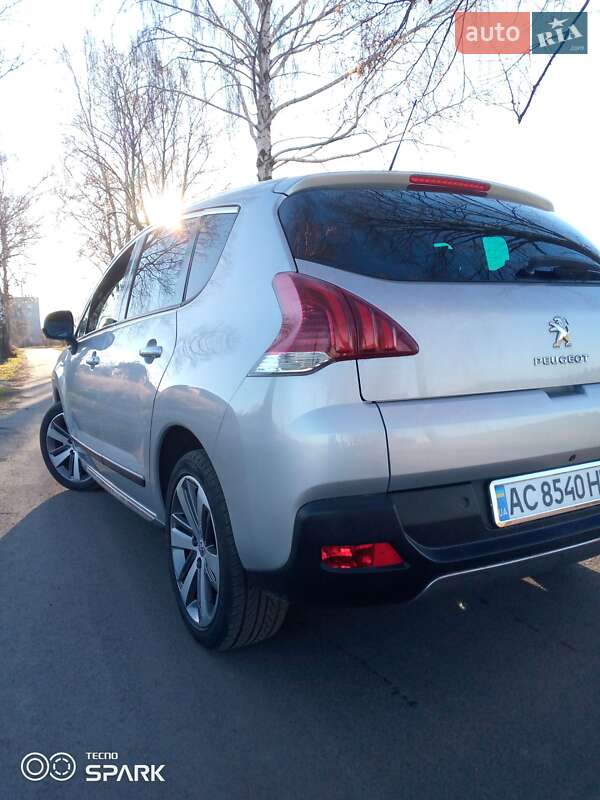 Позашляховик / Кросовер Peugeot 3008 2014 в Володимирі