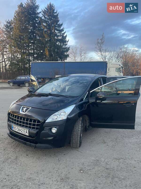 Позашляховик / Кросовер Peugeot 3008 2010 в Дрогобичі