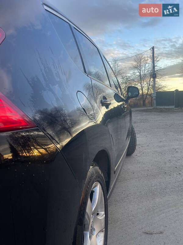 Позашляховик / Кросовер Peugeot 3008 2010 в Дрогобичі