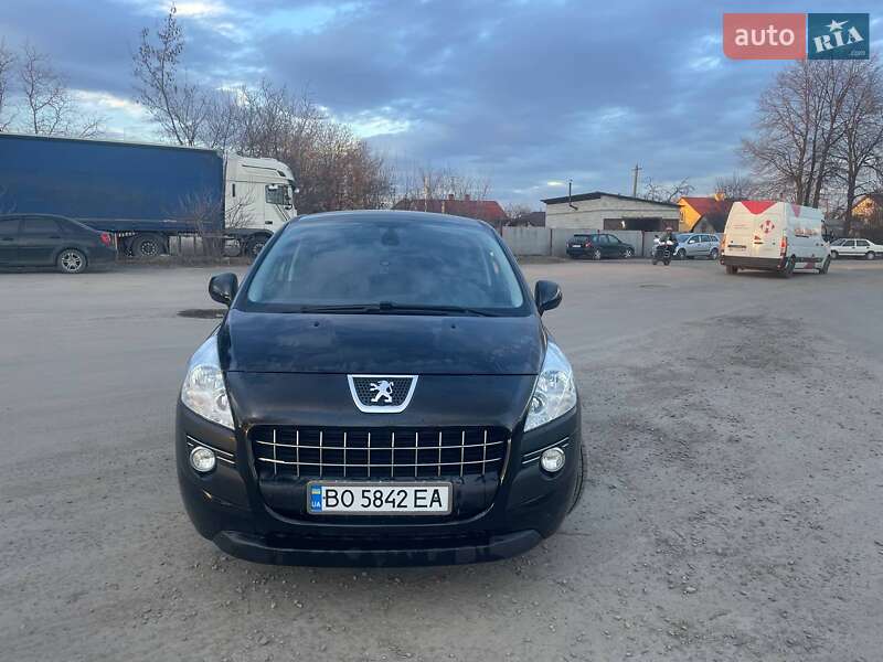 Позашляховик / Кросовер Peugeot 3008 2010 в Дрогобичі