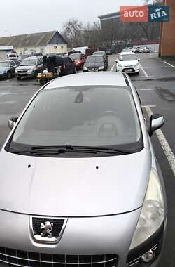 Внедорожник / Кроссовер Peugeot 3008 2011 в 