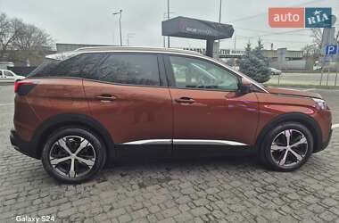 Внедорожник / Кроссовер Peugeot 3008 2019 в Киеве