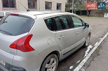 Позашляховик / Кросовер Peugeot 3008 2010 в Львові