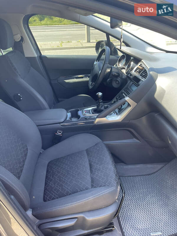 Позашляховик / Кросовер Peugeot 3008 2014 в Одесі