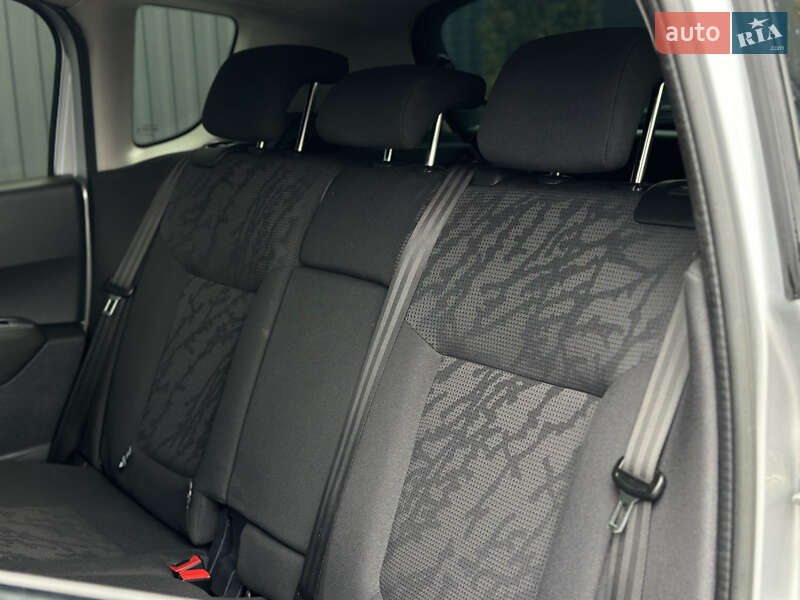 Внедорожник / Кроссовер Peugeot 3008 2013 в Смыге