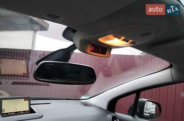 Внедорожник / Кроссовер Peugeot 3008 2010 в 