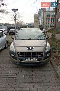 Внедорожник / Кроссовер Peugeot 3008 2012 в Харькове