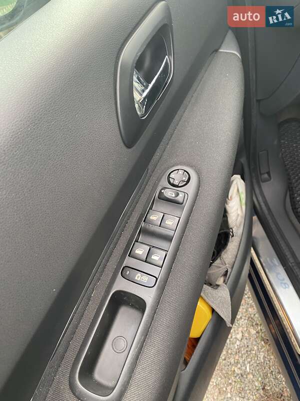 Позашляховик / Кросовер Peugeot 3008 2010 в Первомайську фото 10 Позашляховик / Кросовер Peugeot 3008 2010 в Первомайську