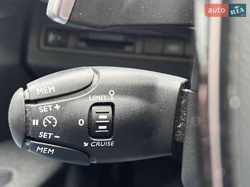 Позашляховик / Кросовер Peugeot 3008 2019 в Львові