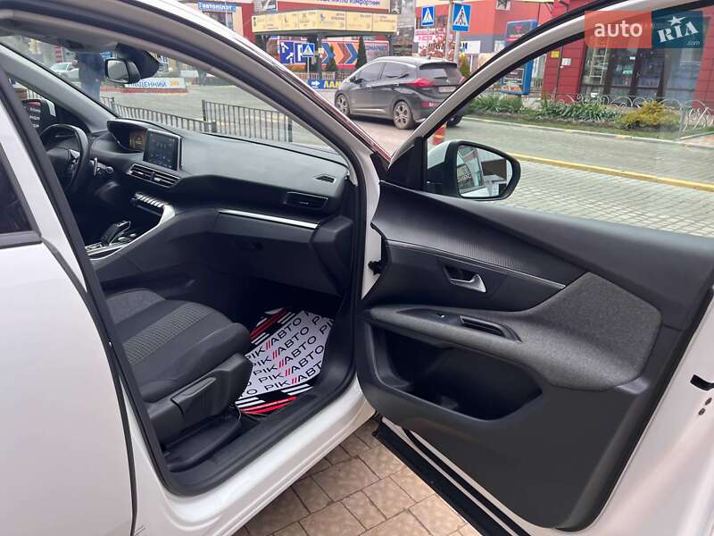 Позашляховик / Кросовер Peugeot 3008 2019 в Львові