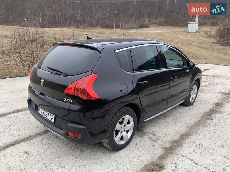 Внедорожник / Кроссовер Peugeot 3008 2010 в Сваляве