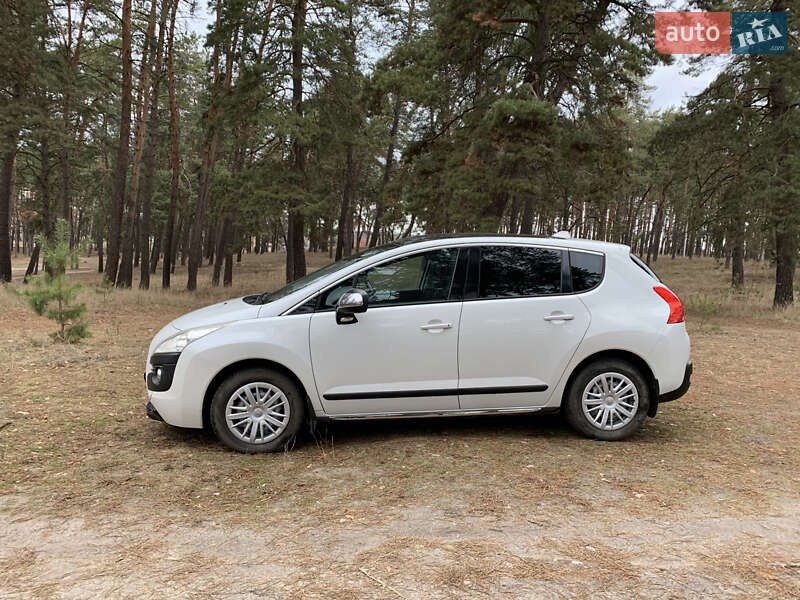 Внедорожник / Кроссовер Peugeot 3008 2010 в Сумах
