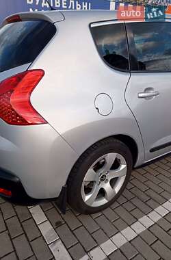 Внедорожник / Кроссовер Peugeot 3008 2009 в Шептицькому