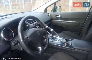 Внедорожник / Кроссовер Peugeot 3008 2009 в 