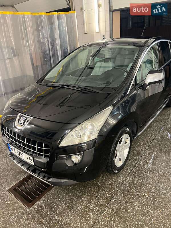 Внедорожник / Кроссовер Peugeot 3008 2009 в 