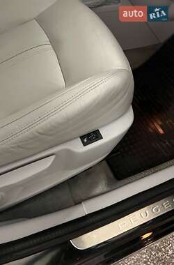 Внедорожник / Кроссовер Peugeot 3008 2009 в 