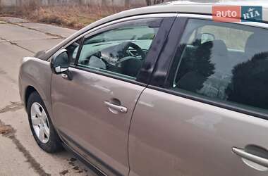 Внедорожник / Кроссовер Peugeot 3008 2013 в 