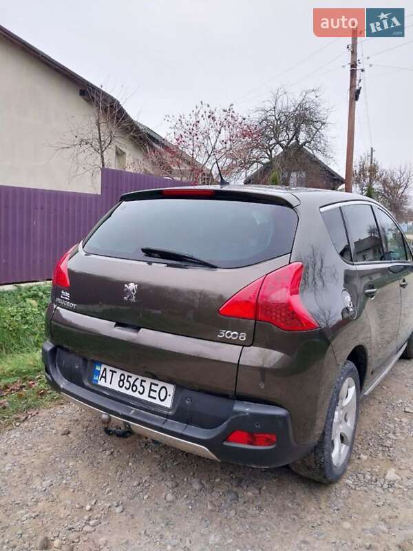 Позашляховик / Кросовер Peugeot 3008 2010 в Івано-Франківську
