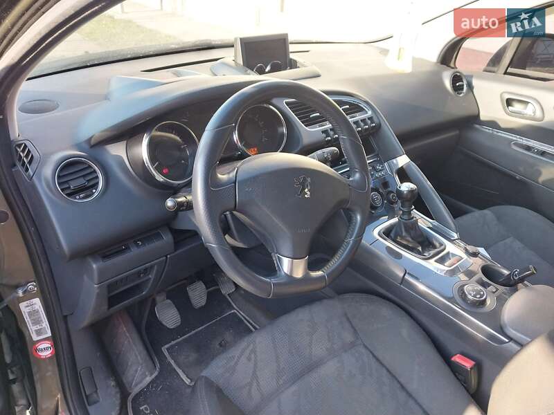 Позашляховик / Кросовер Peugeot 3008 2010 в Луцьку
