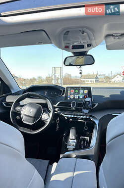 Внедорожник / Кроссовер Peugeot 3008 2017 в 