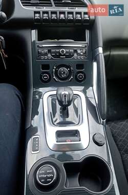 Позашляховик / Кросовер Peugeot 3008 2014 в 