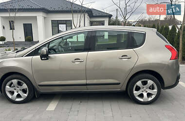 Позашляховик / Кросовер Peugeot 3008 2010 в 
