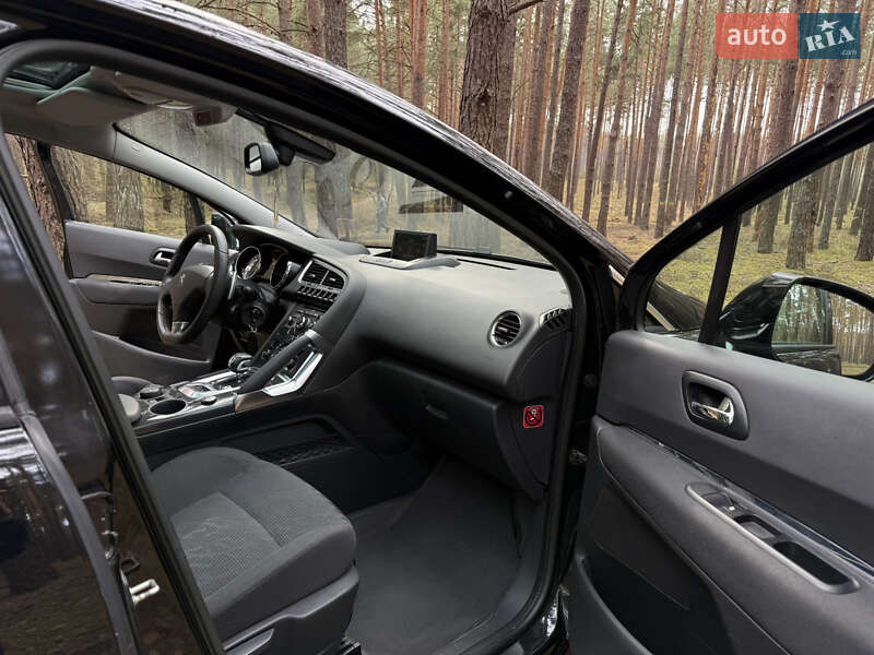 Позашляховик / Кросовер Peugeot 3008 2013 в Луцьку