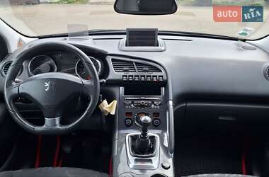 Позашляховик / Кросовер Peugeot 3008 2012 в 