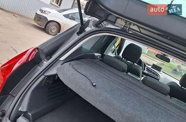 Позашляховик / Кросовер Peugeot 3008 2012 в 