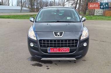 Позашляховик / Кросовер Peugeot 3008 2012 в 