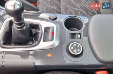 Позашляховик / Кросовер Peugeot 3008 2012 в 